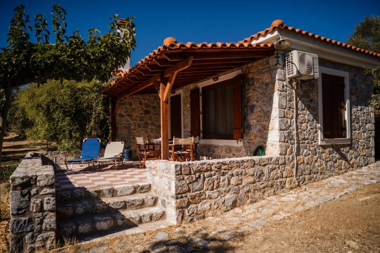 Vila Traditional Architecture Seafront Stone House In 25000Sqm Olive Grove - C Alyfanta Exteriér fotografie